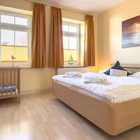 Ferienwohnung Haus Finja Ostseebad Kühlungsborn Exterior foto